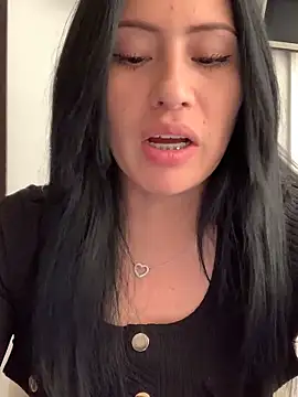 Sara luna  online show from 7, 3, 2025