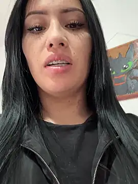 Sara luna  online show from 12, 3, 2025