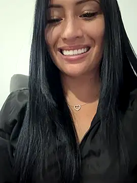 Snapshot of Sara_luna_ chatting on 5, 12, 2025 Sara luna online show from 5, 12, 2025