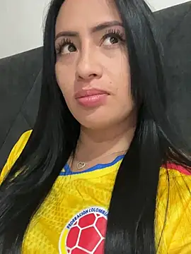 Snapshot of Sara_luna_ chatting on 24, 6, 2026 Sara luna online show from 24, 6, 2026