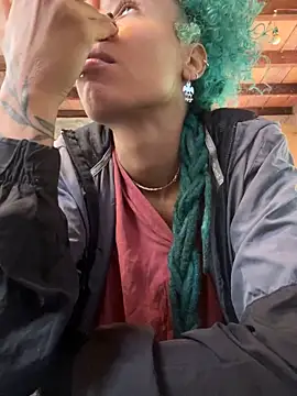 Snapshot of sammoura01 chatting on 28, 11, 2025 sammoura01 online show from 28, 11, 2025