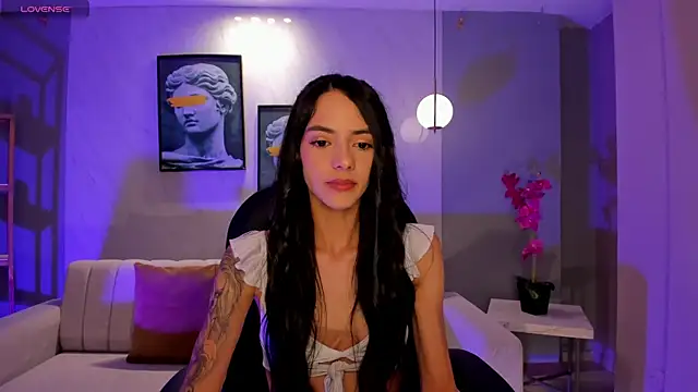 Snapshot of HannahJamesX chatting on 10, 7, 2026 HannahJamesX online show from 10, 7, 2026