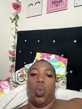 CiaraEbony online show from 16, 4, 2026