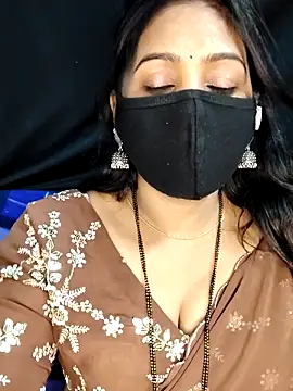 Snapshot of Monalisha_G chatting on 5, 4, 2026 Monalisha G online show from 5, 4, 2026