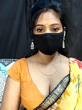 Snapshot of Monalisha_G chatting on 13, 4, 2026 Monalisha G online show from 13, 4, 2026