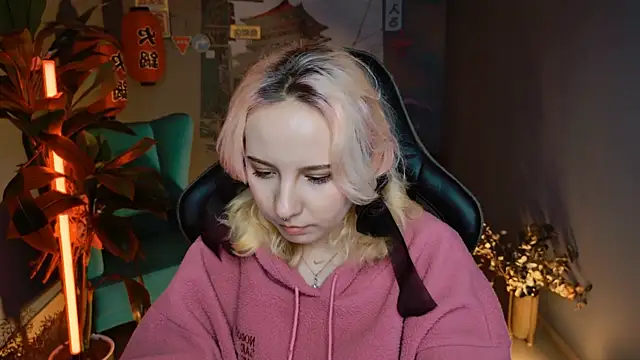 JasmineMilko online show from 9, 3, 2025