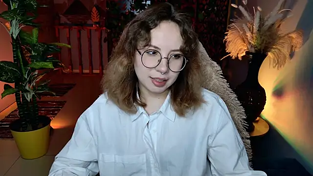 JasmineMilko online show from 4, 4, 2026