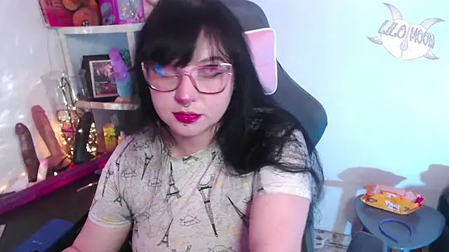 LiloMoon69 online show from 19, 12, 2024
