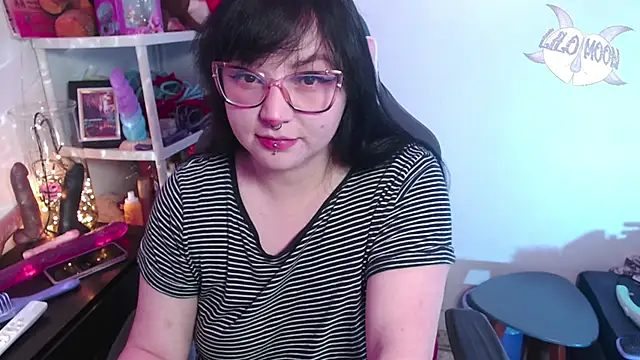 LiloMoon69 online show from 24, 12, 2024