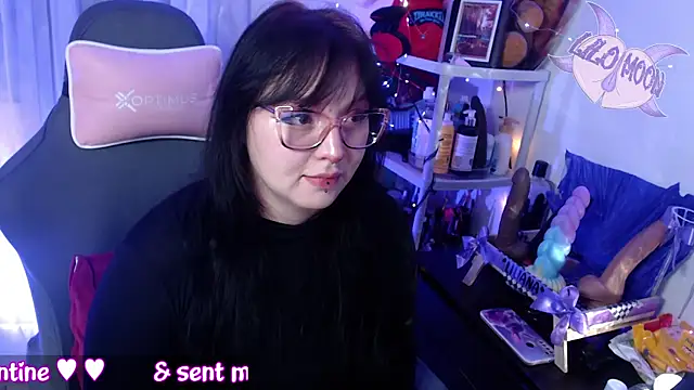 LiloMoon69 online show from 14, 2, 2025