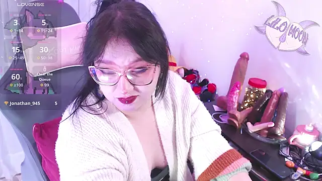 Snapshot of LiloMoon69 chatting on 20, 4, 2026 LiloMoon69 online show from 20, 4, 2026