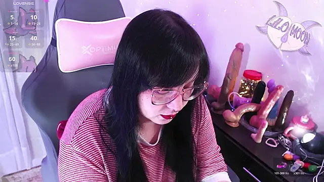 Snapshot of LiloMoon69 chatting on 12, 5, 2026 LiloMoon69 online show from 12, 5, 2026