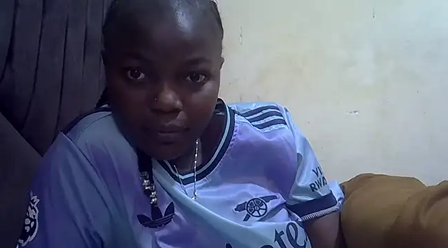 pretty vivy online show from 3, 3, 2025