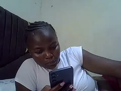 pretty vivy online show from 6, 3, 2025