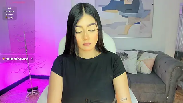 amelie jhons online show from 28, 12, 2024