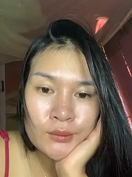 Snapshot of Zeni_fer chatting on 13, 11, 2025 Zeni fer online show from 13, 11, 2025