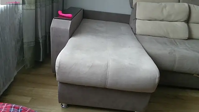 Snapshot of MilaaMilaa chatting on 27, 10, 2025 MilaaMilaa online show from 27, 10, 2025