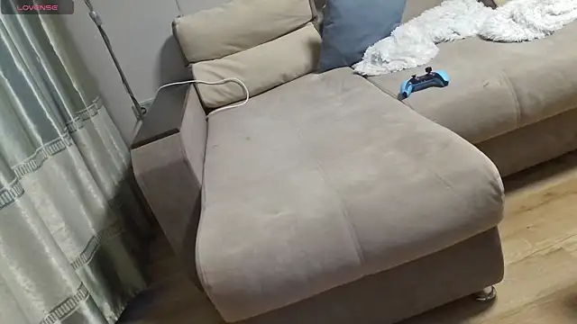 Snapshot of MilaaMilaa chatting on 30, 11, 2025 MilaaMilaa online show from 30, 11, 2025