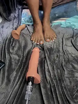 NethuQueen online show from 5, 10, 2025