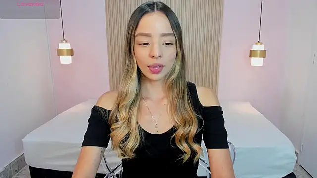 AliceRoss0 online show from 17, 4, 2026