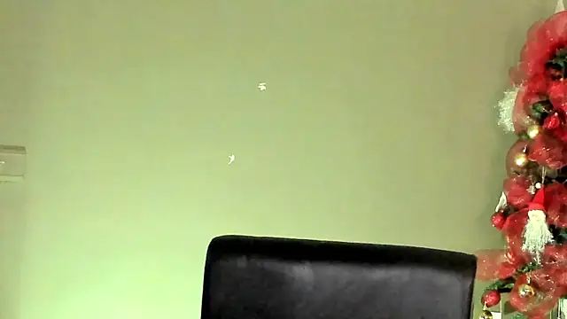Snapshot of Renata_wilsom chatting on 5, 12, 2024 Renata wilsom online show from 5, 12, 2024