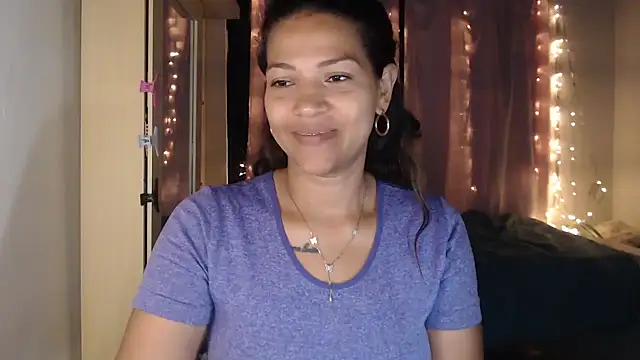 Snapshot of makennaa_ chatting on 11, 9, 2025 makennaa online show from 11, 9, 2025