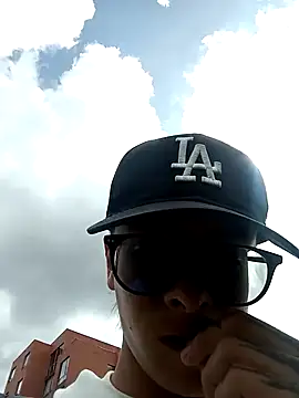 Cuervo maniaco online show from 2, 12, 2024