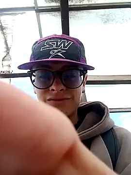 Cuervo maniaco online show from 15, 1, 2025