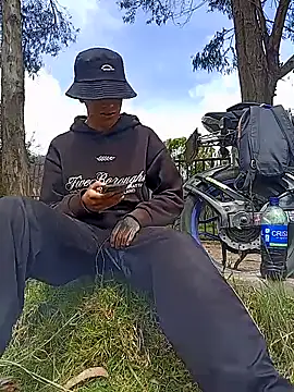 Cuervo maniaco online show from 18, 12, 2025