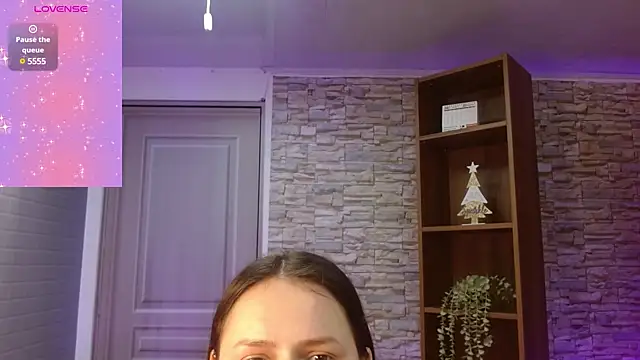 Manuela bela online show from 1, 3, 2025