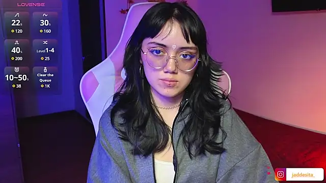 suzumi   online show from 20, 12, 2024