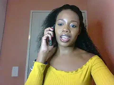Snapshot of NAUGHTYSHALOTXX chatting on 12, 3, 2025 NAUGHTYSHALOTXX online show from 12, 3, 2025