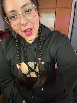 Mizztikaa online show from 13, 10, 2025