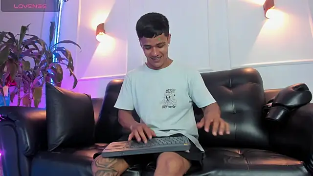 Rob saenz  online show from 29, 10, 2025