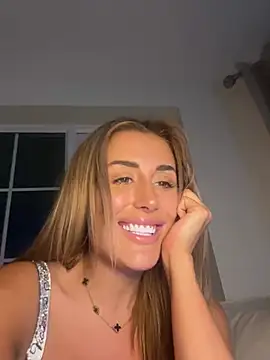 Snapshot of UKSYDNEYFOX chatting on 16, 2, 2025 UKSYDNEYFOX online show from 16, 2, 2025