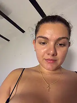 Snapshot of eva_y_marcelo chatting on 14, 5, 2026 eva y marcelo online show from 14, 5, 2026