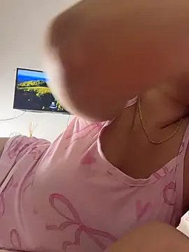 Snapshot of eva_y_marcelo chatting on 29, 5, 2026 eva y marcelo online show from 29, 5, 2026