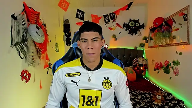 Damian latinxxx online show from 27, 10, 2025