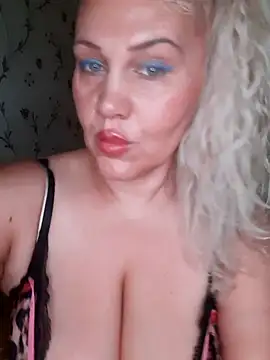 IsabellaBoni online show from 25, 10, 2025