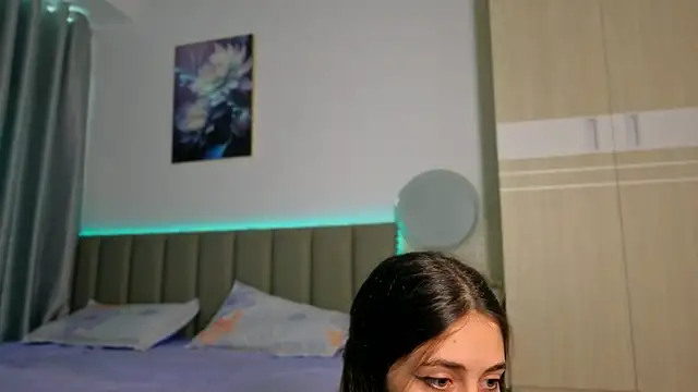 Snapshot of sweety_vikky chatting on 14, 7, 2026 sweety vikky online show from 14, 7, 2026