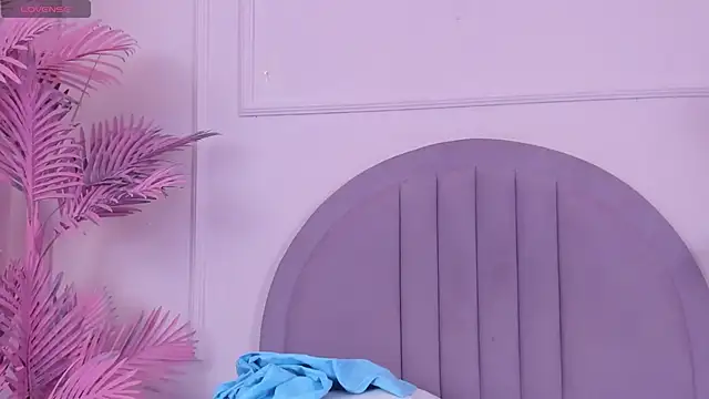 Isabellsmmith online show from 10, 10, 2025