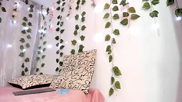 carolaine94 online show from 22, 3, 2025