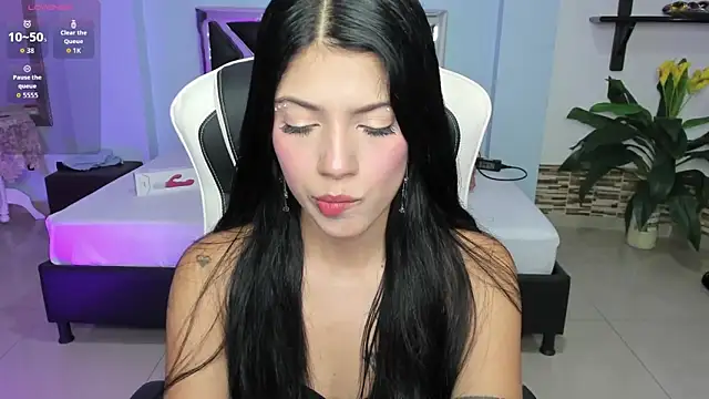 Snapshot of EroticAzir chatting on 15, 11, 2025 EroticAzir online show from 15, 11, 2025