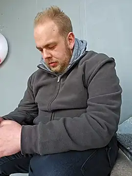 PupW0lfy online show from 22, 1, 2025