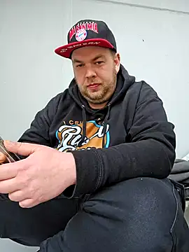 PupW0lfy online show from 10, 2, 2025