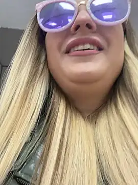 OlgaBuzzz online show from 5, 3, 2025