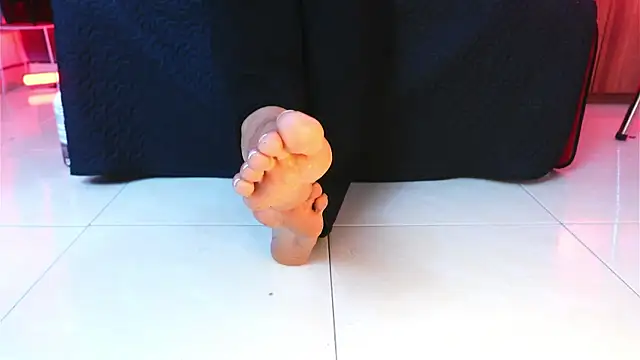 selena rogue online show from 2, 2, 2025