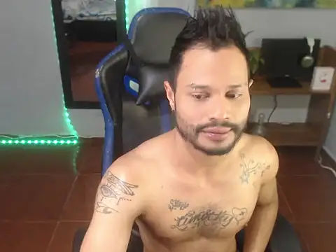 Snapshot of Sebastian_lugo chatting on 23, 9, 2025 Sebastian lugo online show from 23, 9, 2025