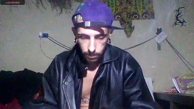 Snapshot of sellvageria chatting on 9, 7, 2026 sellvageria online show from 9, 7, 2026