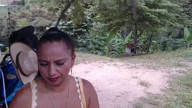 andreu mature online show from 9, 4, 2026